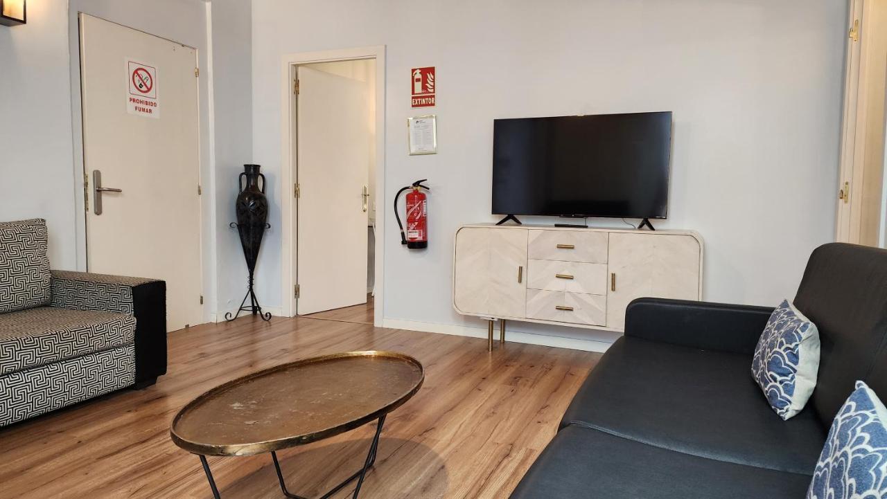 ברצלונה Barrio Gotico Apartments Ferran מראה חיצוני תמונה