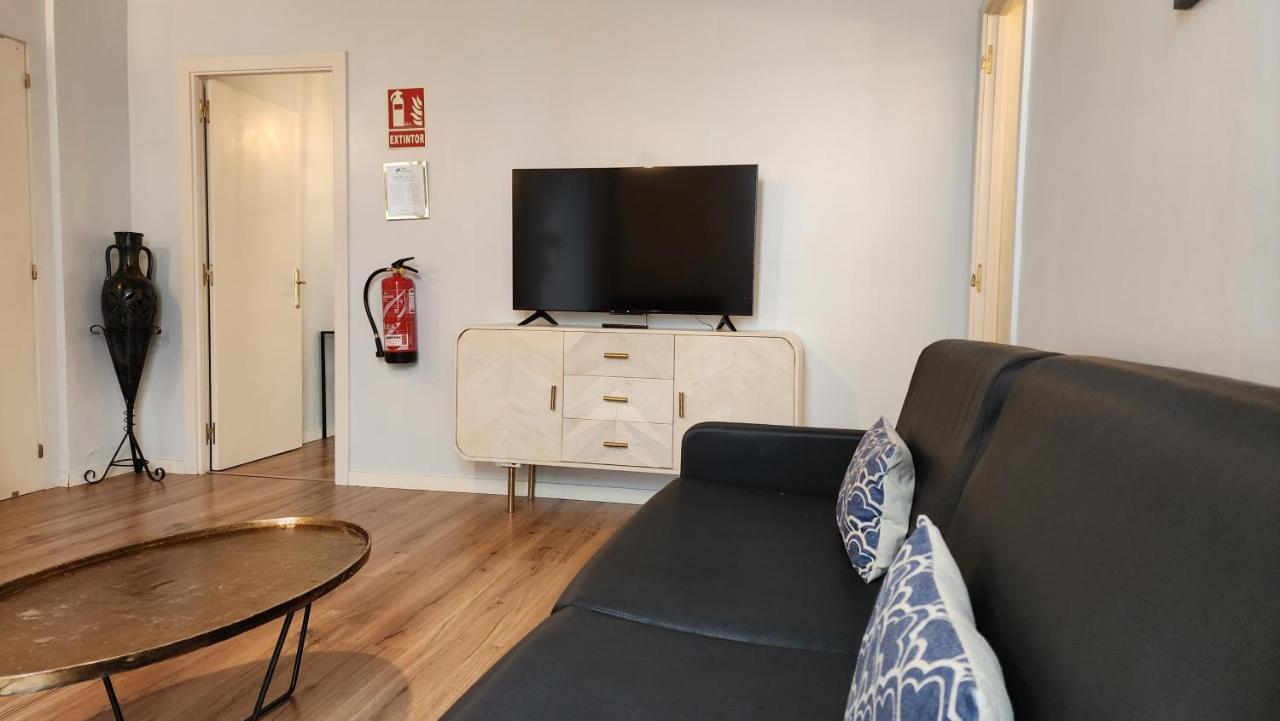 ברצלונה Barrio Gotico Apartments Ferran מראה חיצוני תמונה
